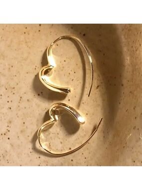 Gold Tone Heart Spiral Earrings #1247 gold